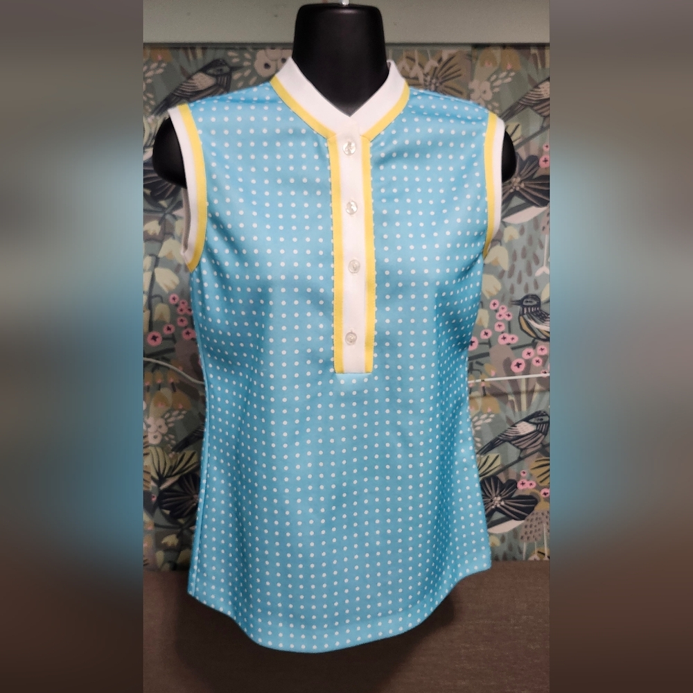 Like New Vintage 70s Blue Sleeveless Top w Mandarin Collar FREE SHIPPING